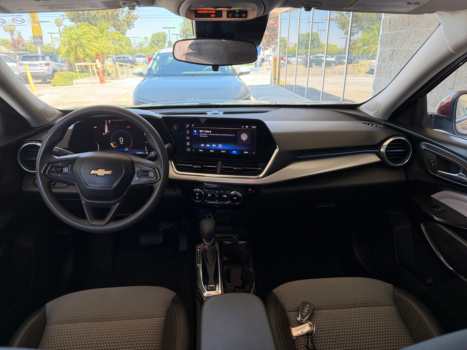 Thumbnail: 2025 Chevrolet Trax - 3