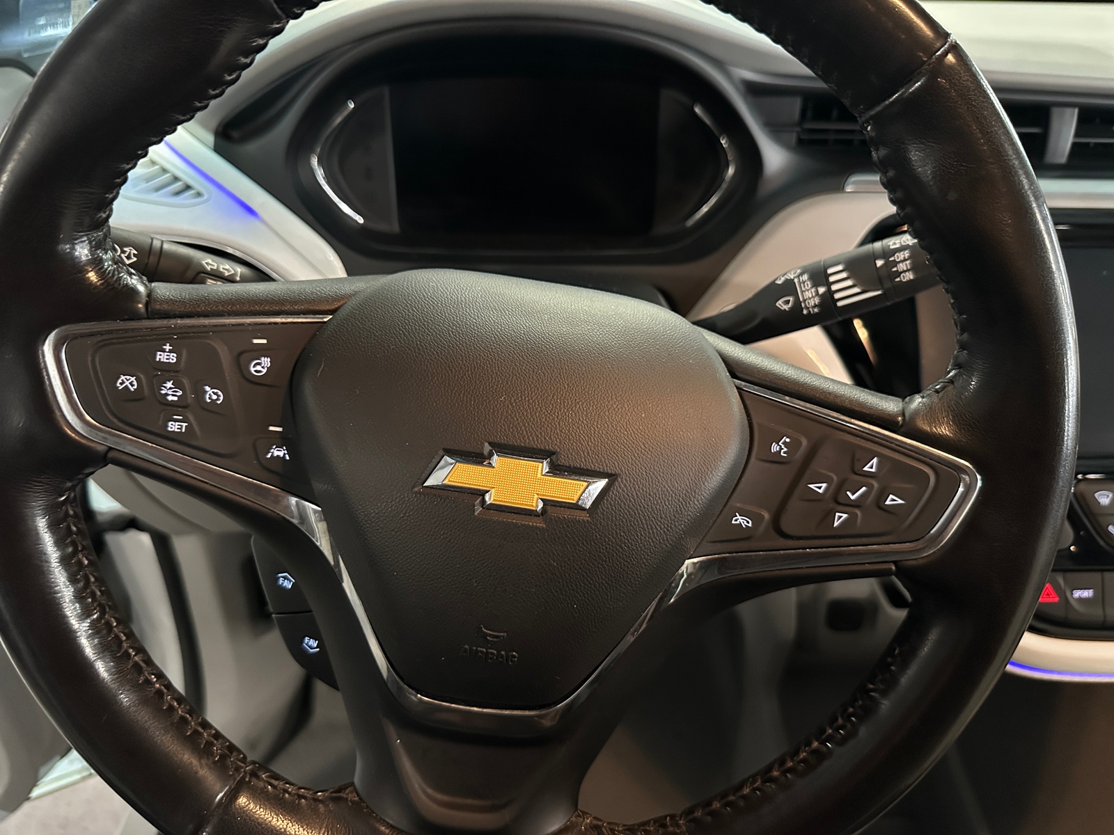 Thumbnail: 2019 Chevrolet Bolt EV - 4