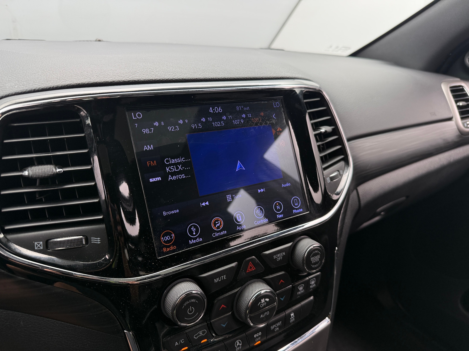 Thumbnail: 2019 Jeep Grand Cherokee - 3