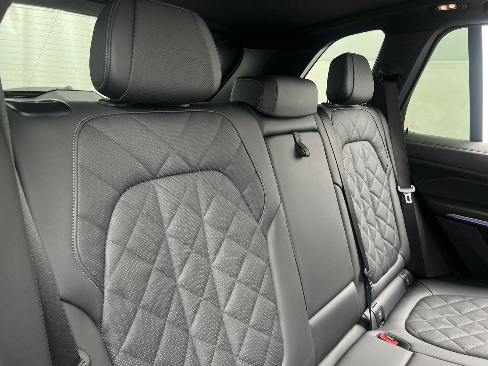 Thumbnail: 2026 BMW X5 - 5