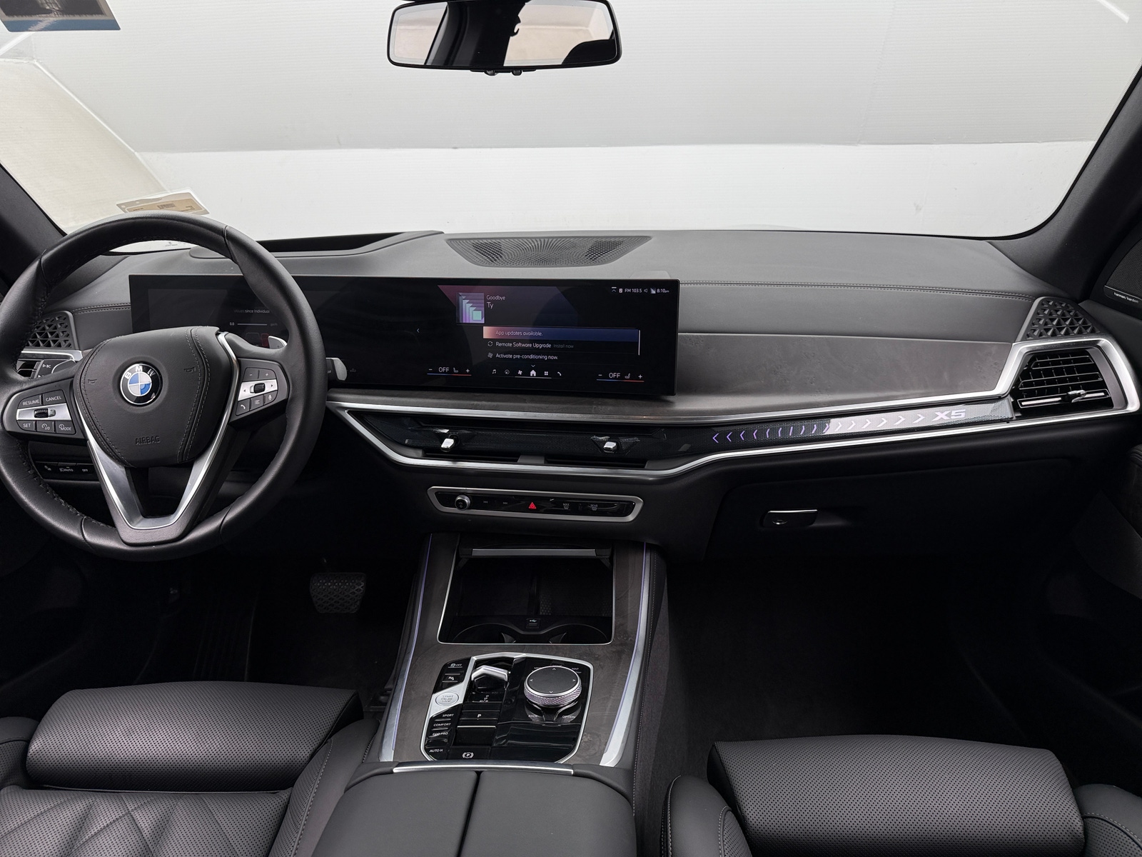 Thumbnail: 2026 BMW X5 - 2