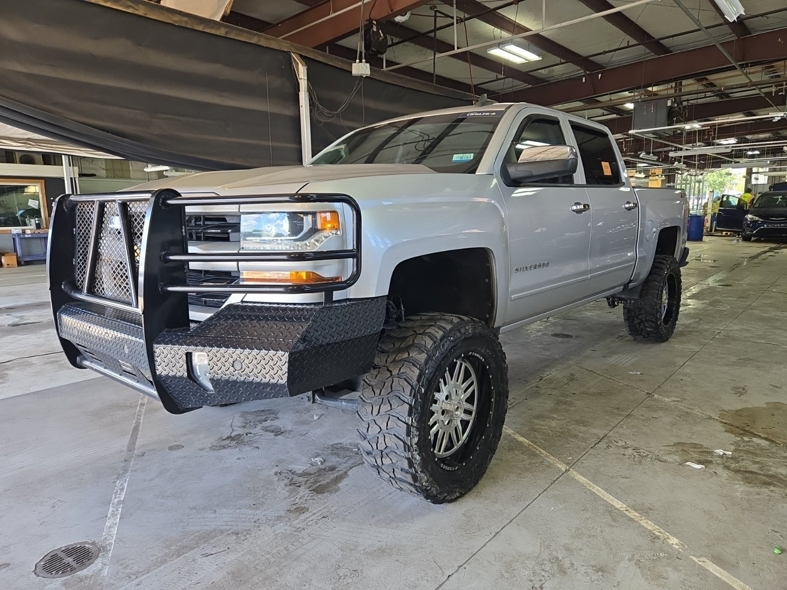 2018 Chevrolet Silverado 1500 4WD Crew Cab 143.5" LT W/2lt