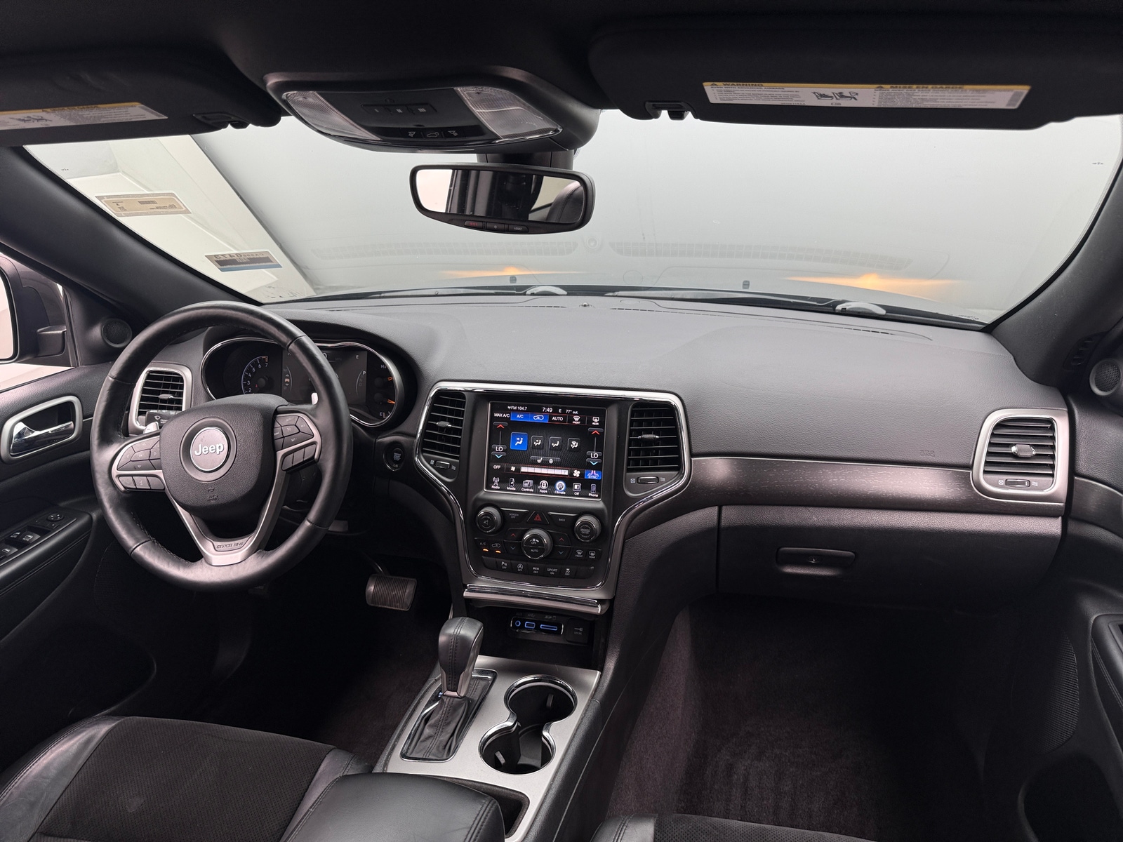 Thumbnail: 2017 Jeep Grand Cherokee - 3