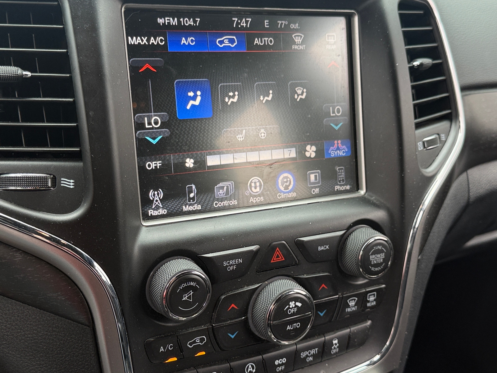 Thumbnail: 2017 Jeep Grand Cherokee - 4