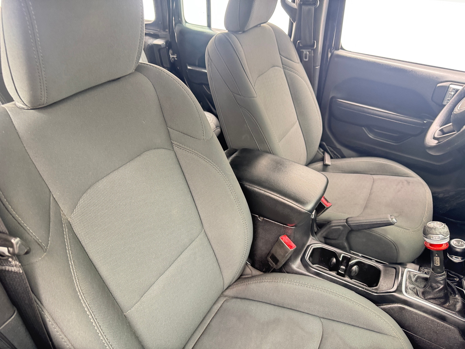 Thumbnail: 2019 Jeep Wrangler - 2