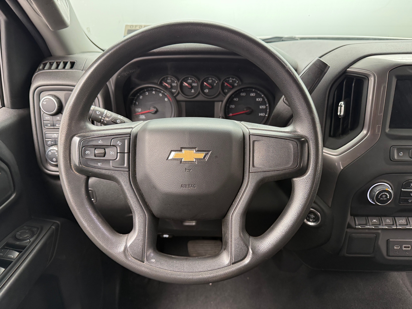 Thumbnail: 2023 Chevrolet Silverado 1500 - 5