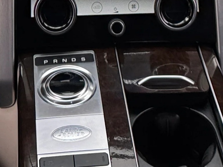 Thumbnail: 2020 Land Rover Range Rover - 2