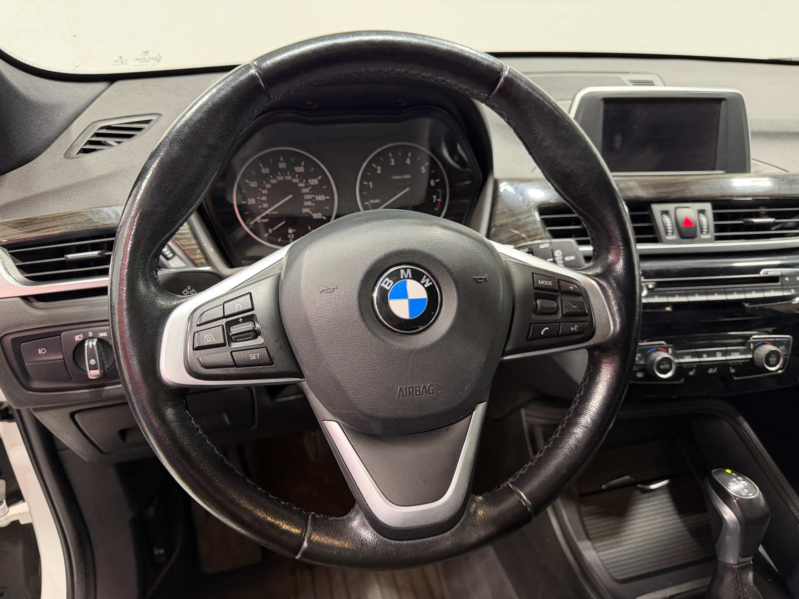 Thumbnail: 2018 BMW X1 - 4