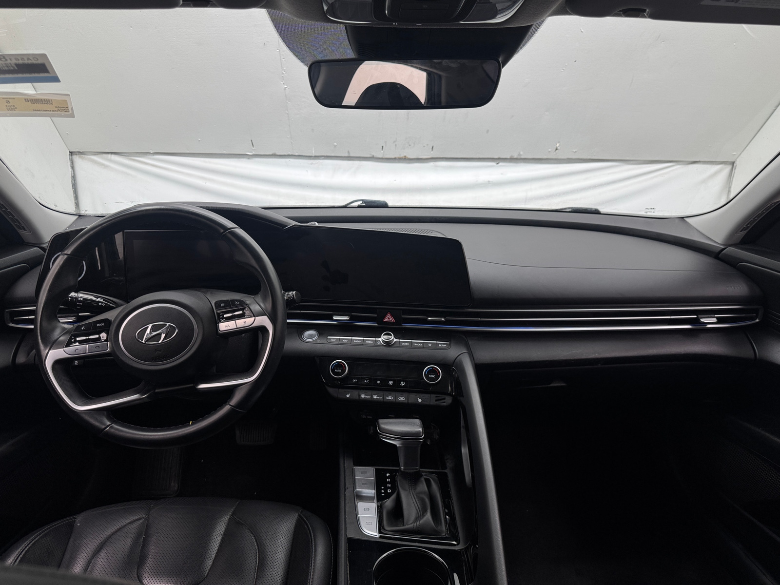 Thumbnail: 2022 Hyundai Elantra - 2