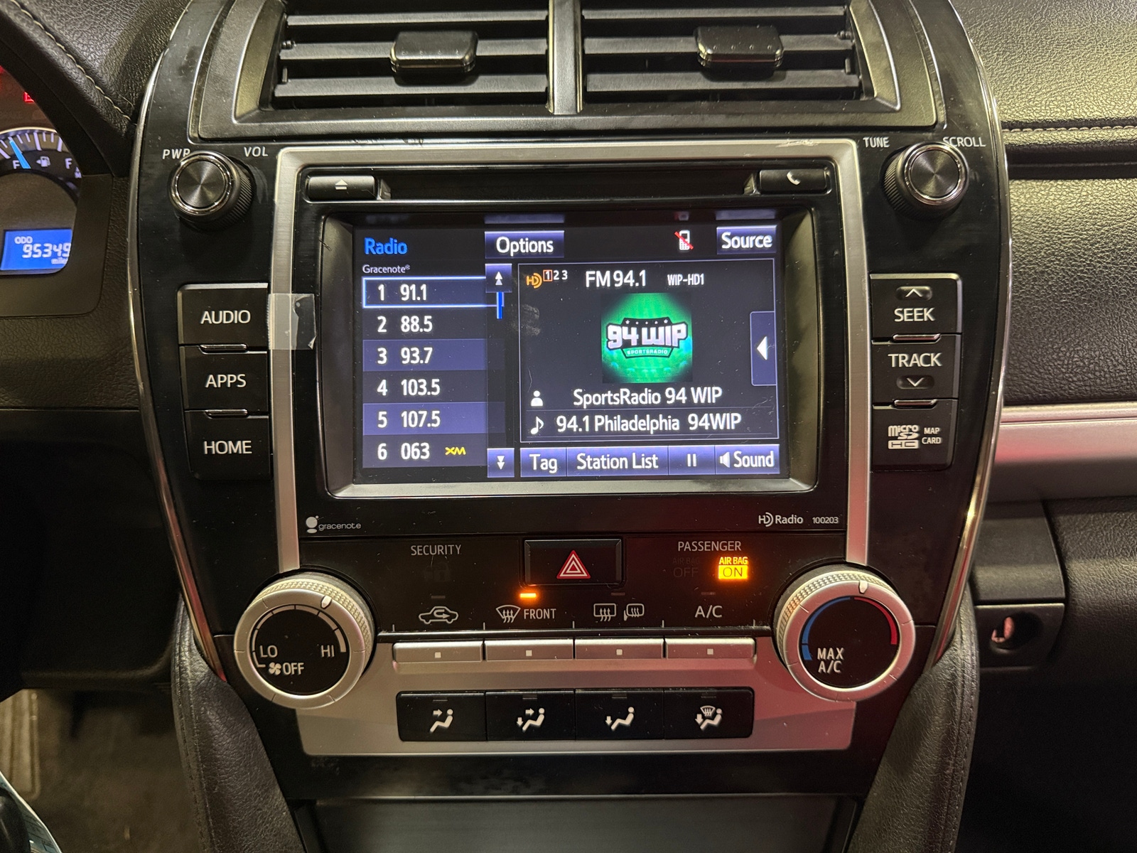 Thumbnail: 2014 Toyota Camry - 4