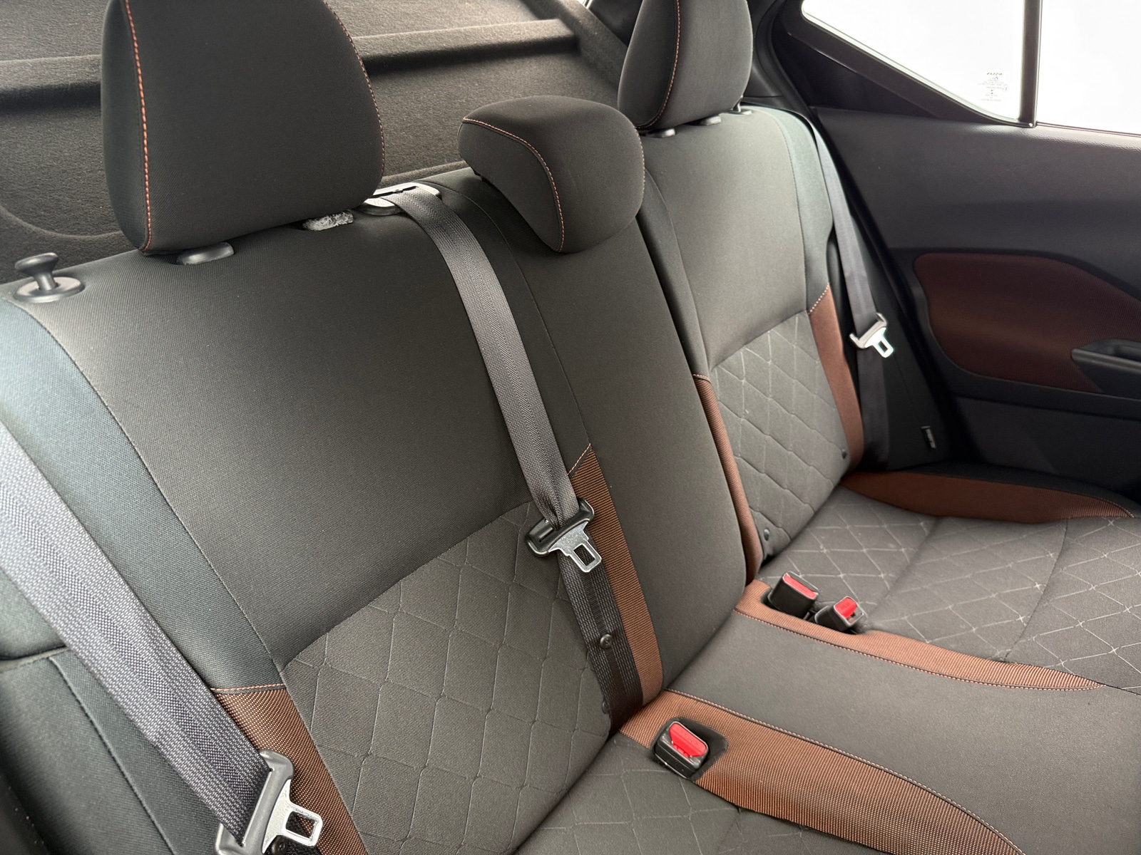 Thumbnail: 2020 Nissan Kicks - 6