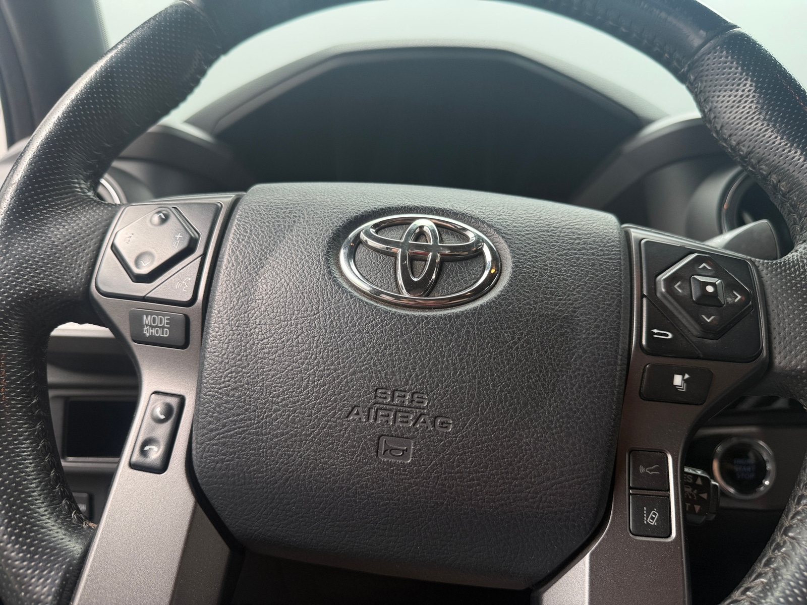 Thumbnail: 2018 Toyota Tacoma - 5