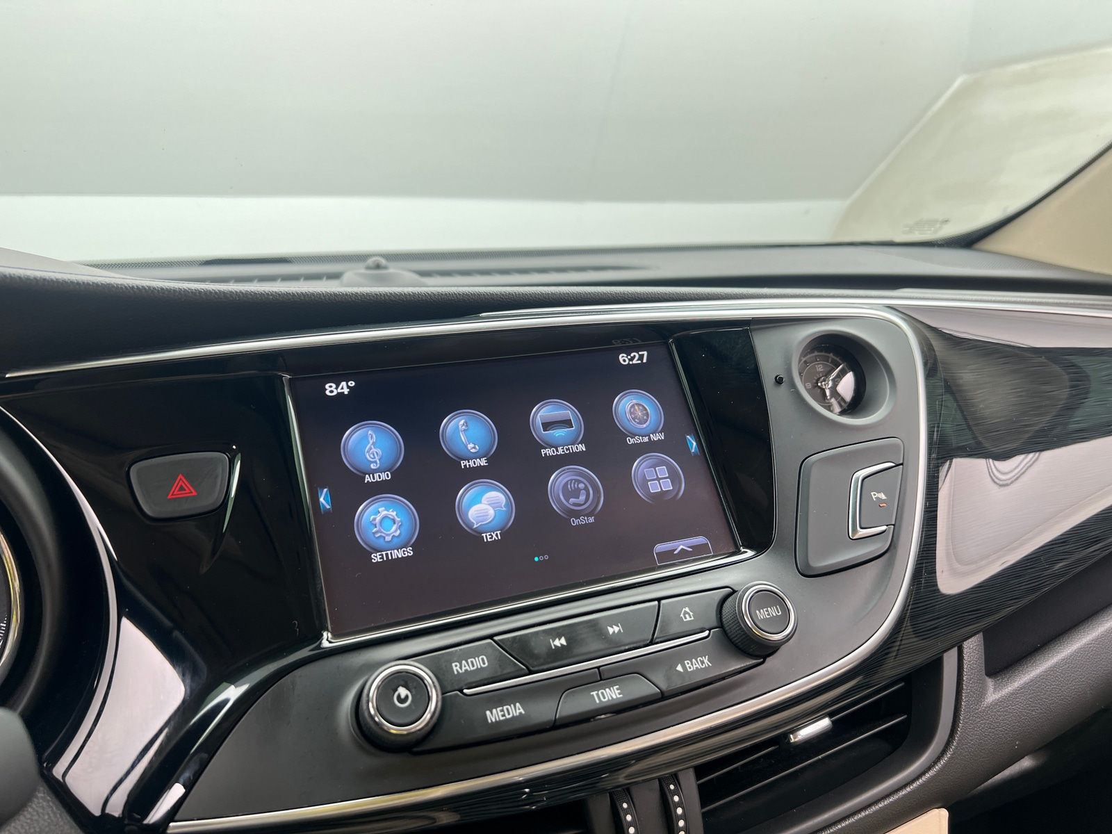 Thumbnail: 2017 Buick Envision - 3