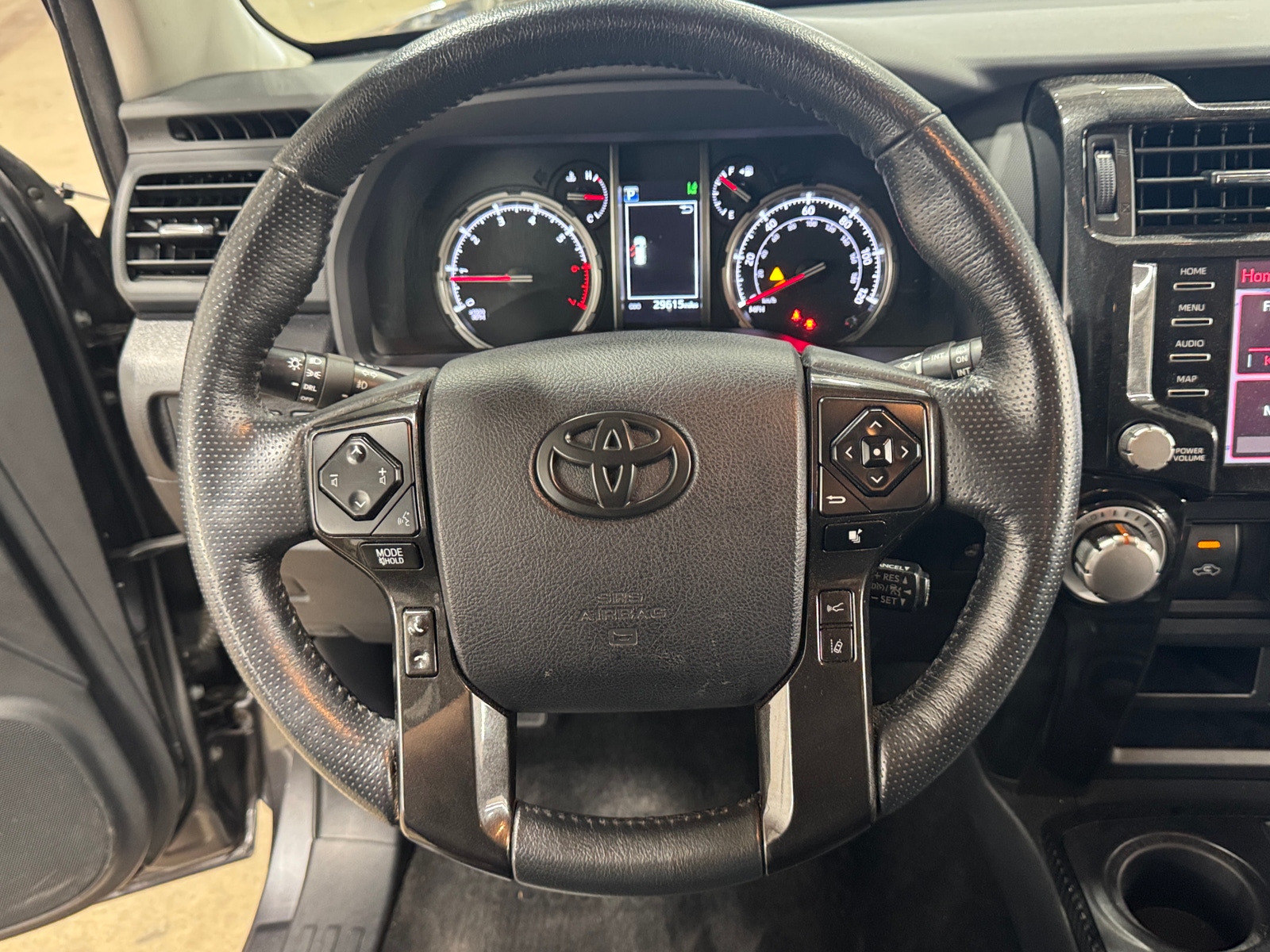 Thumbnail: 2023 Toyota 4Runner - 4