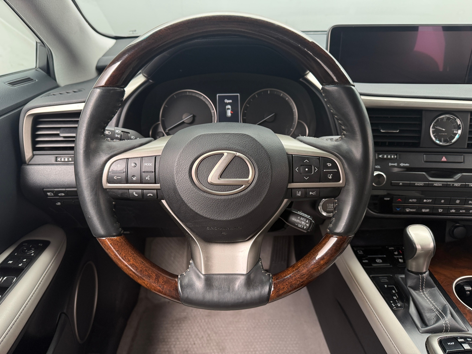 Thumbnail: 2018 Lexus RX - 4
