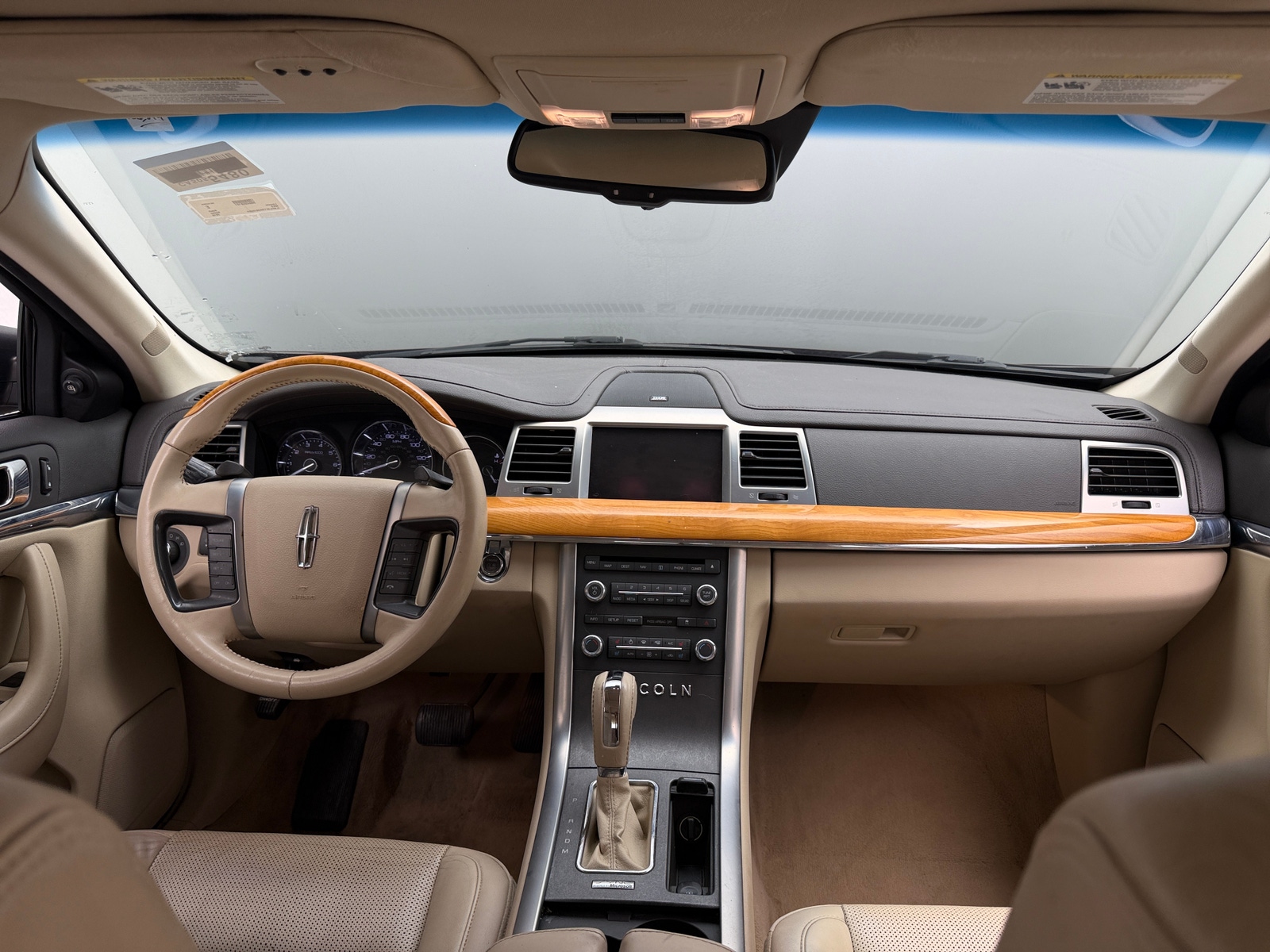 Thumbnail: 2010 Lincoln MKS - 2