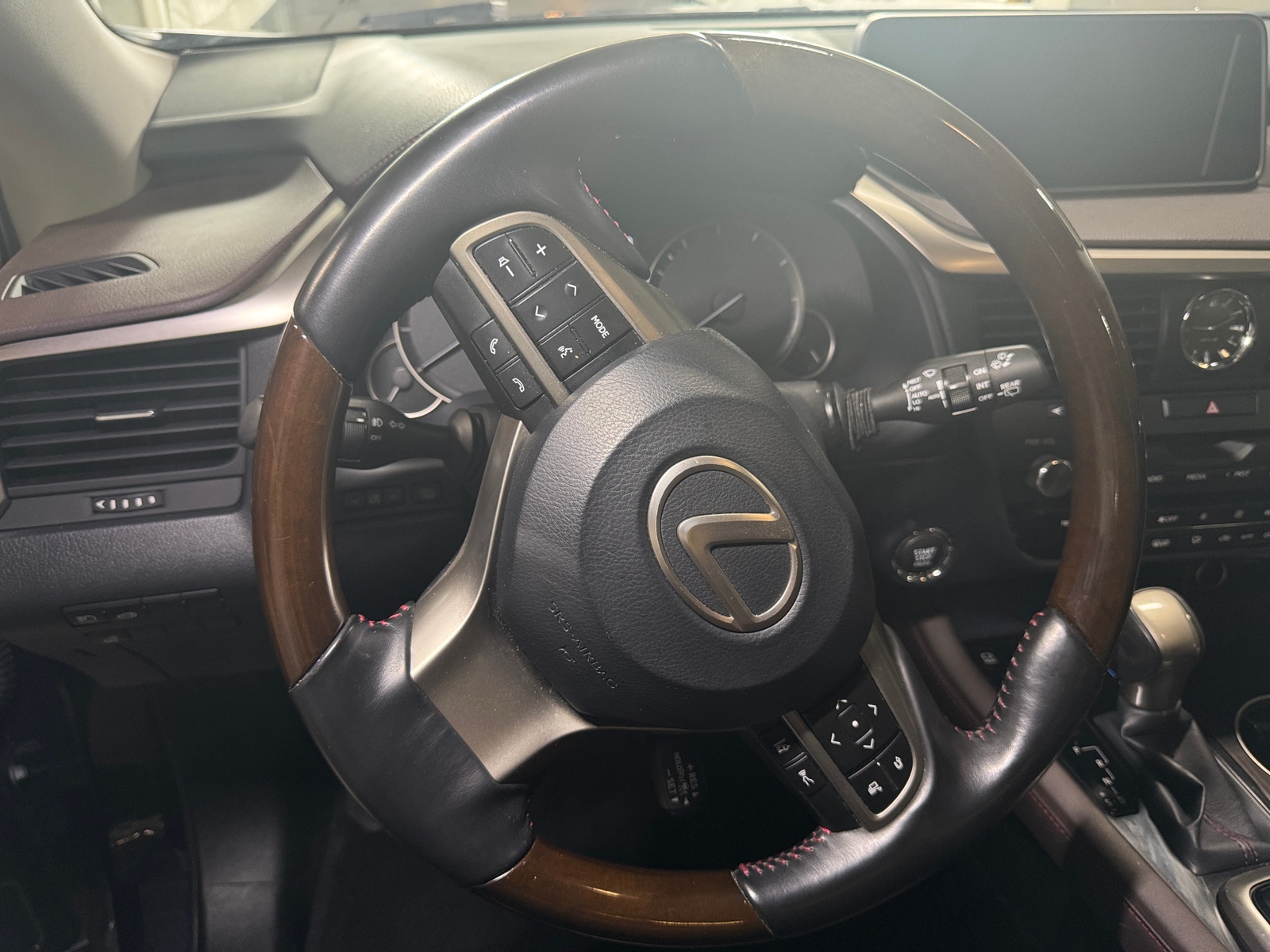 Thumbnail: 2019 Lexus RX - 4