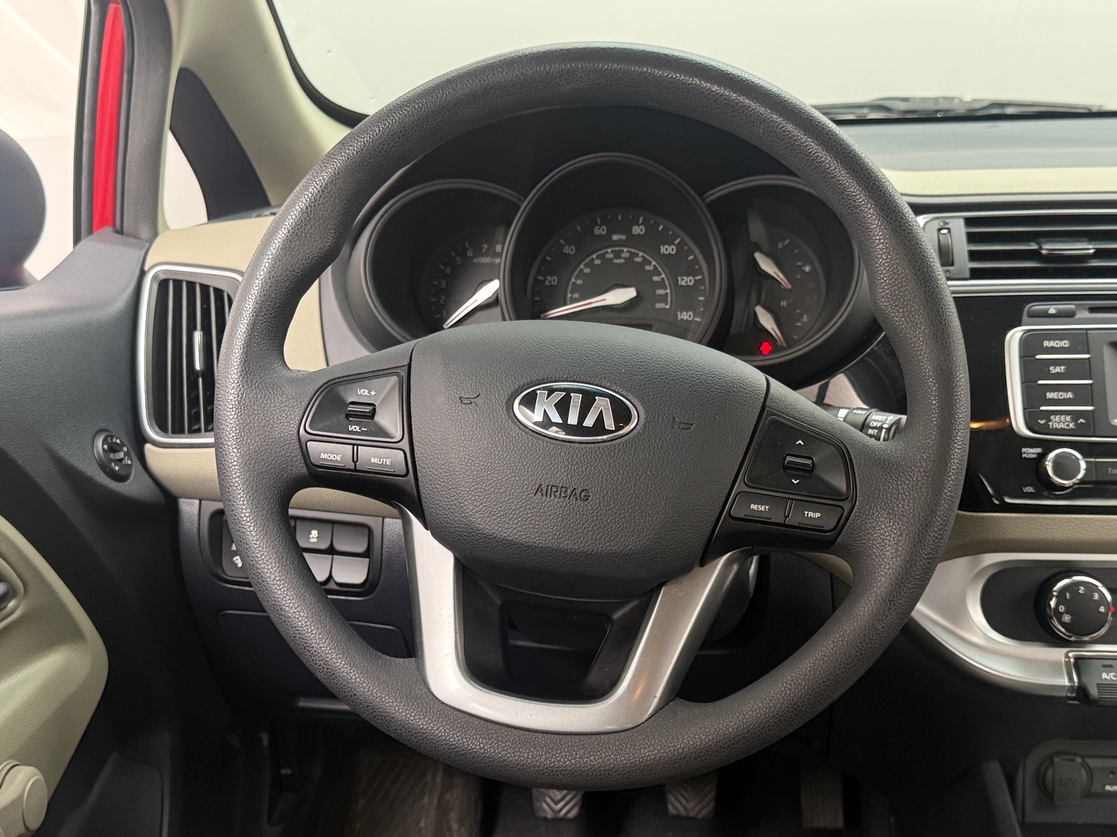 Thumbnail: 2017 Kia Rio - 5