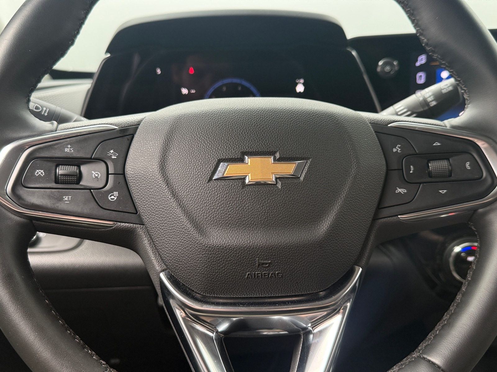 Thumbnail: 2025 Chevrolet Trax - 5