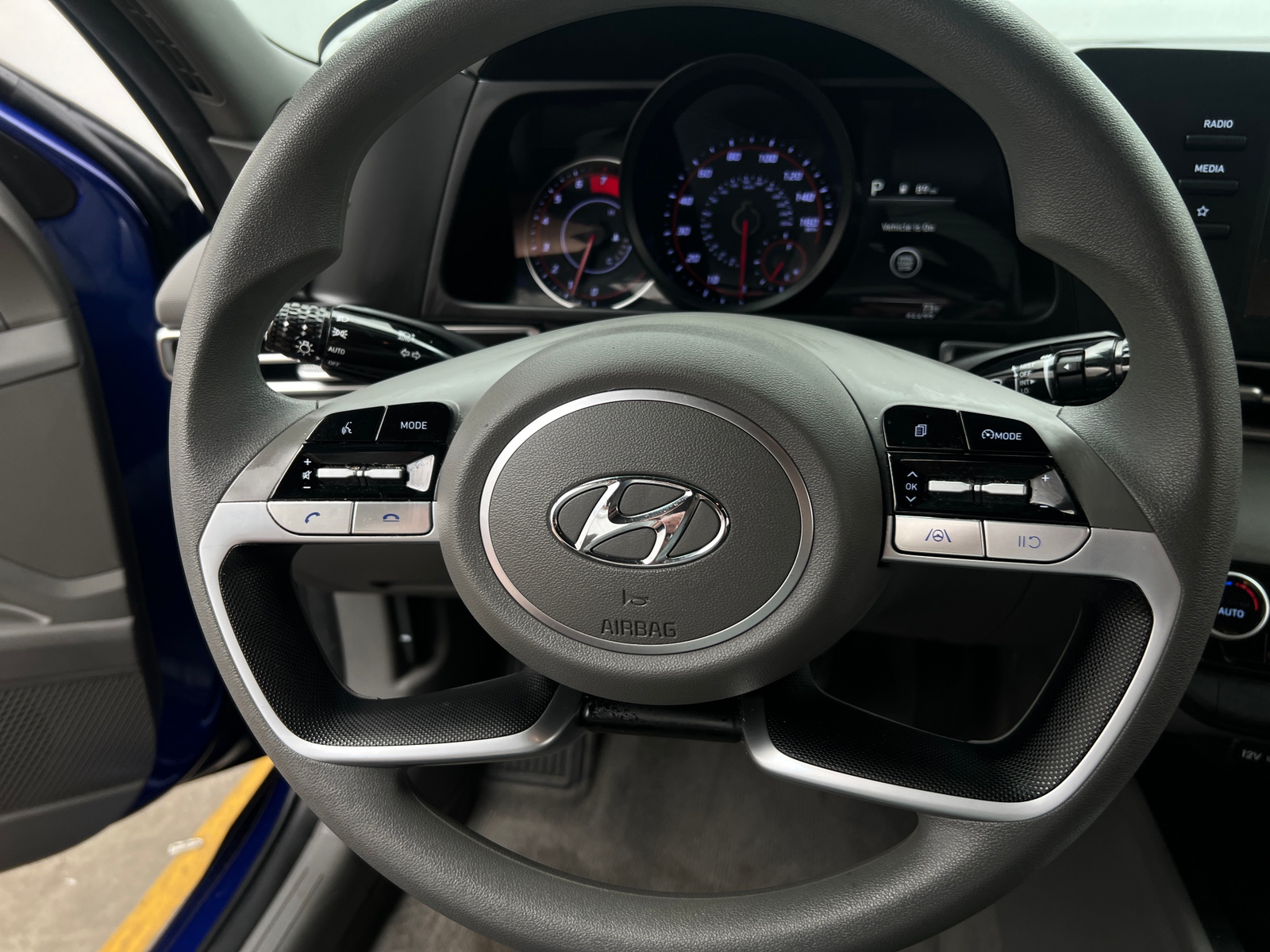 Thumbnail: 2023 Hyundai Elantra - 5