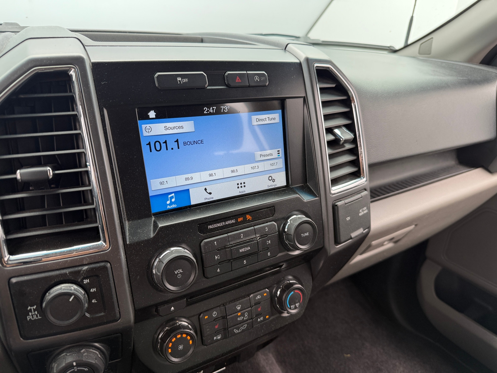 Thumbnail: 2016 Ford Econoline - 4