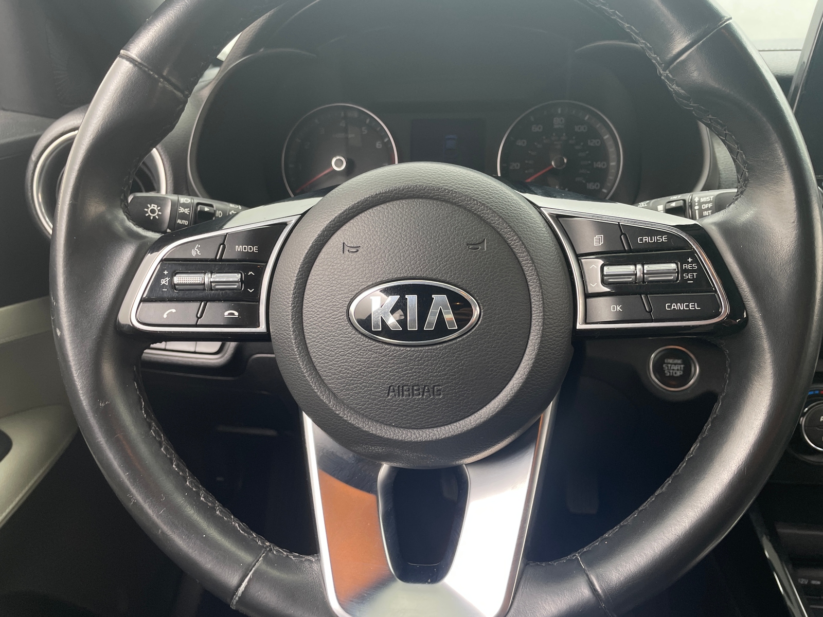 Thumbnail: 2020 Kia Forte - 4