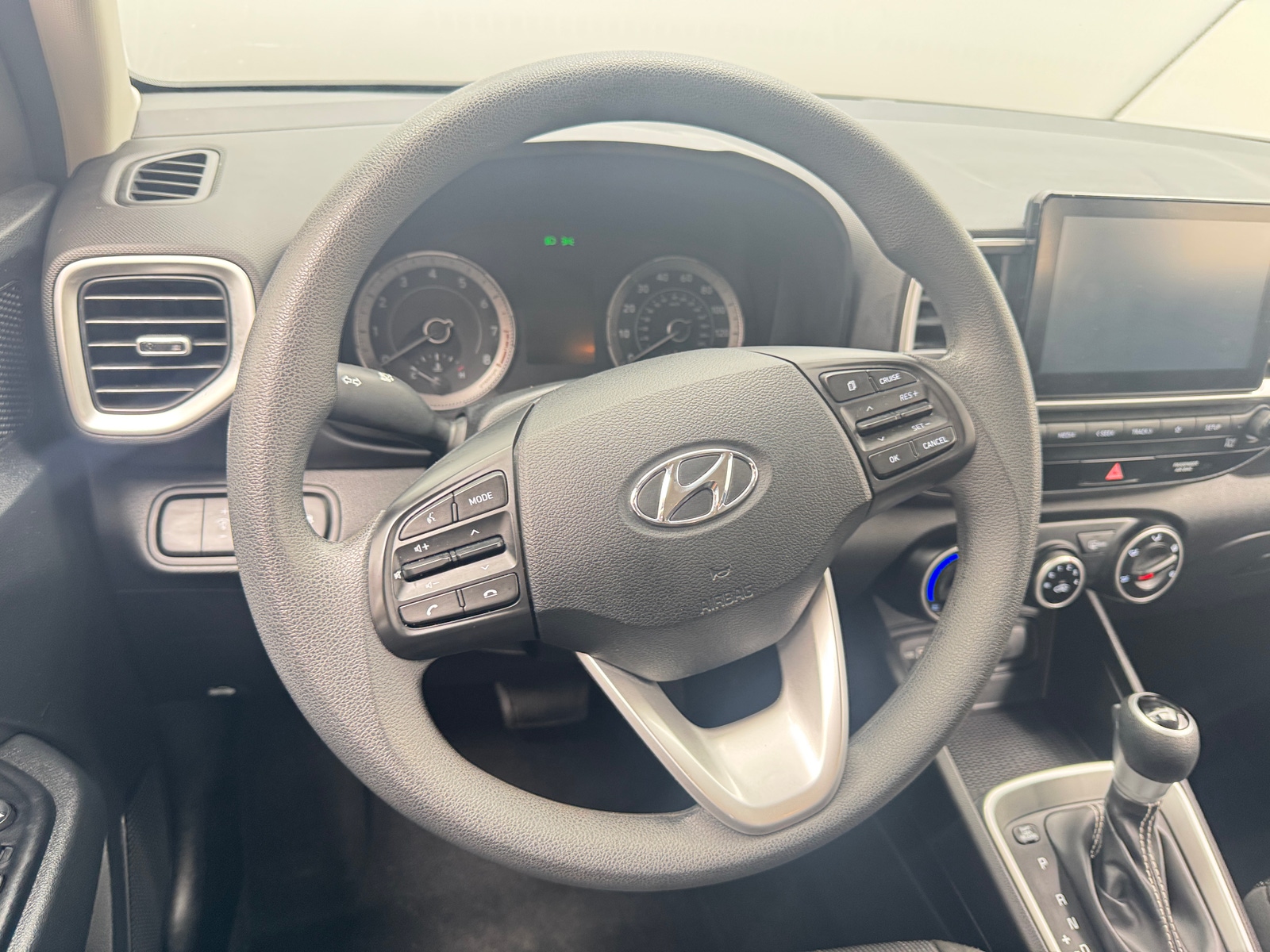 Thumbnail: 2022 Hyundai Venue - 5