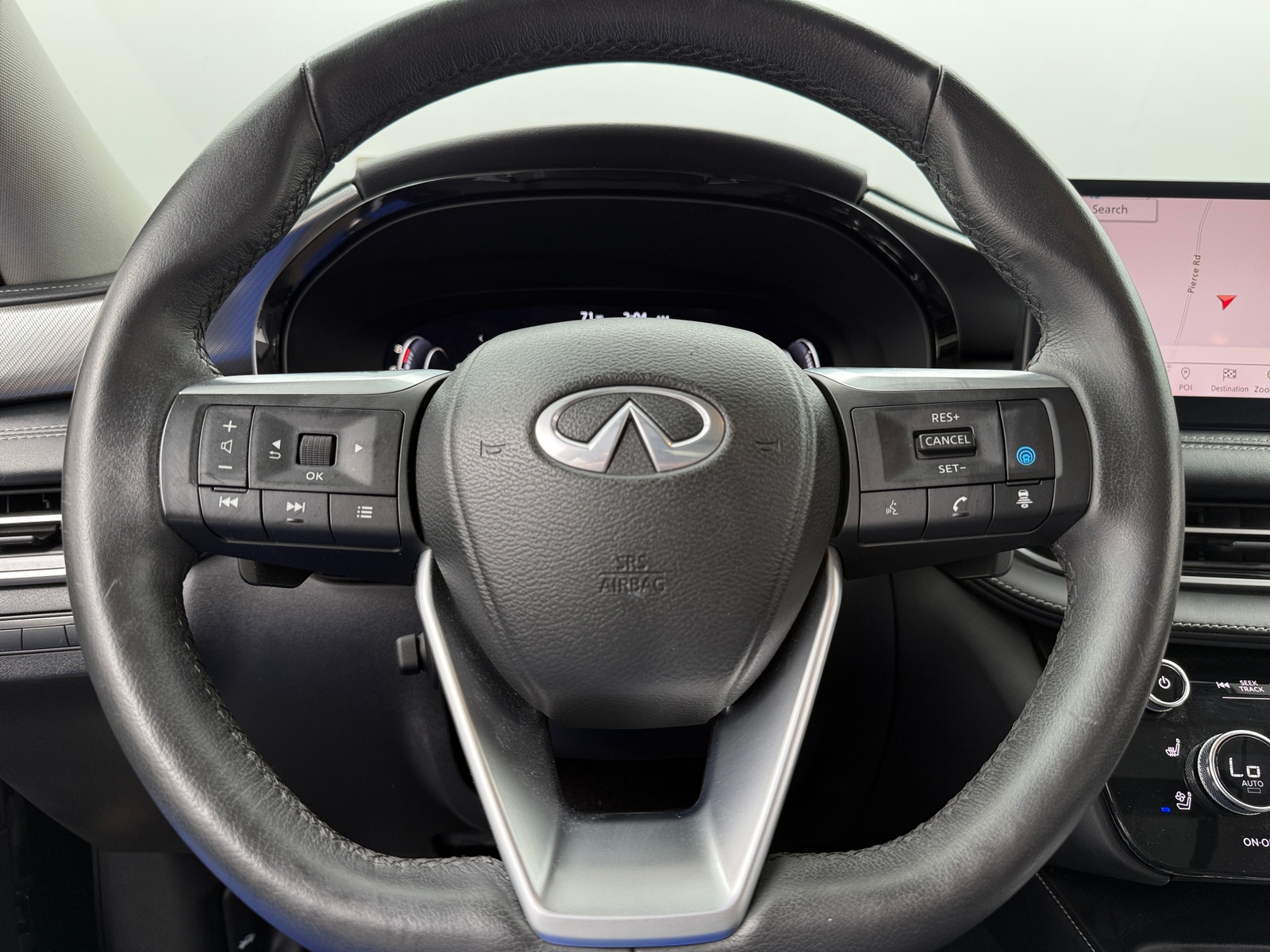 Thumbnail: 2023 INFINITI QX60 - 4