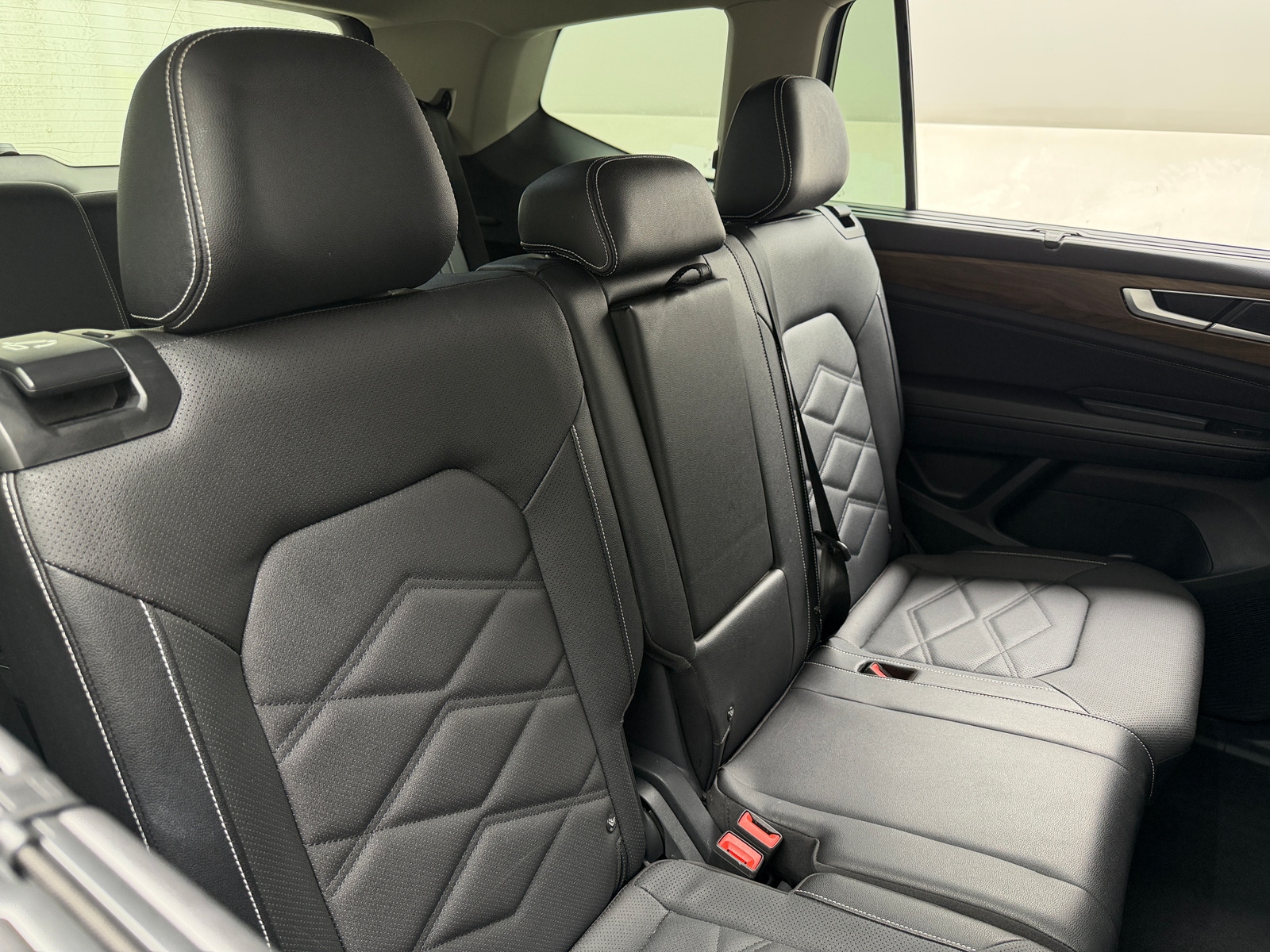 Thumbnail: 2026 Volkswagen Atlas - 5