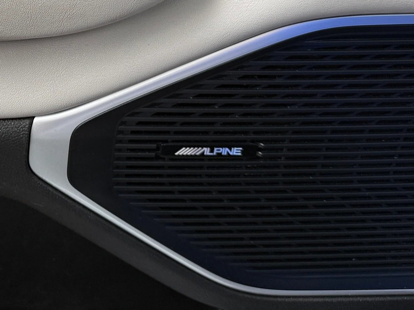 2024 Jeep Wagoneer L Series II - Photo 19