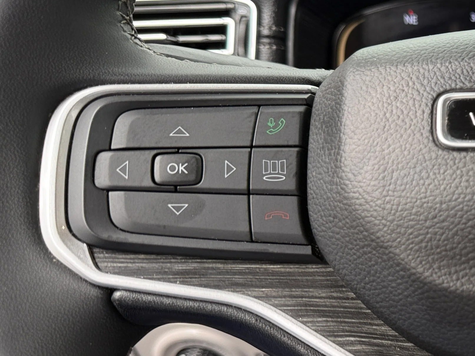 2024 Jeep Wagoneer L Series II - Photo 23