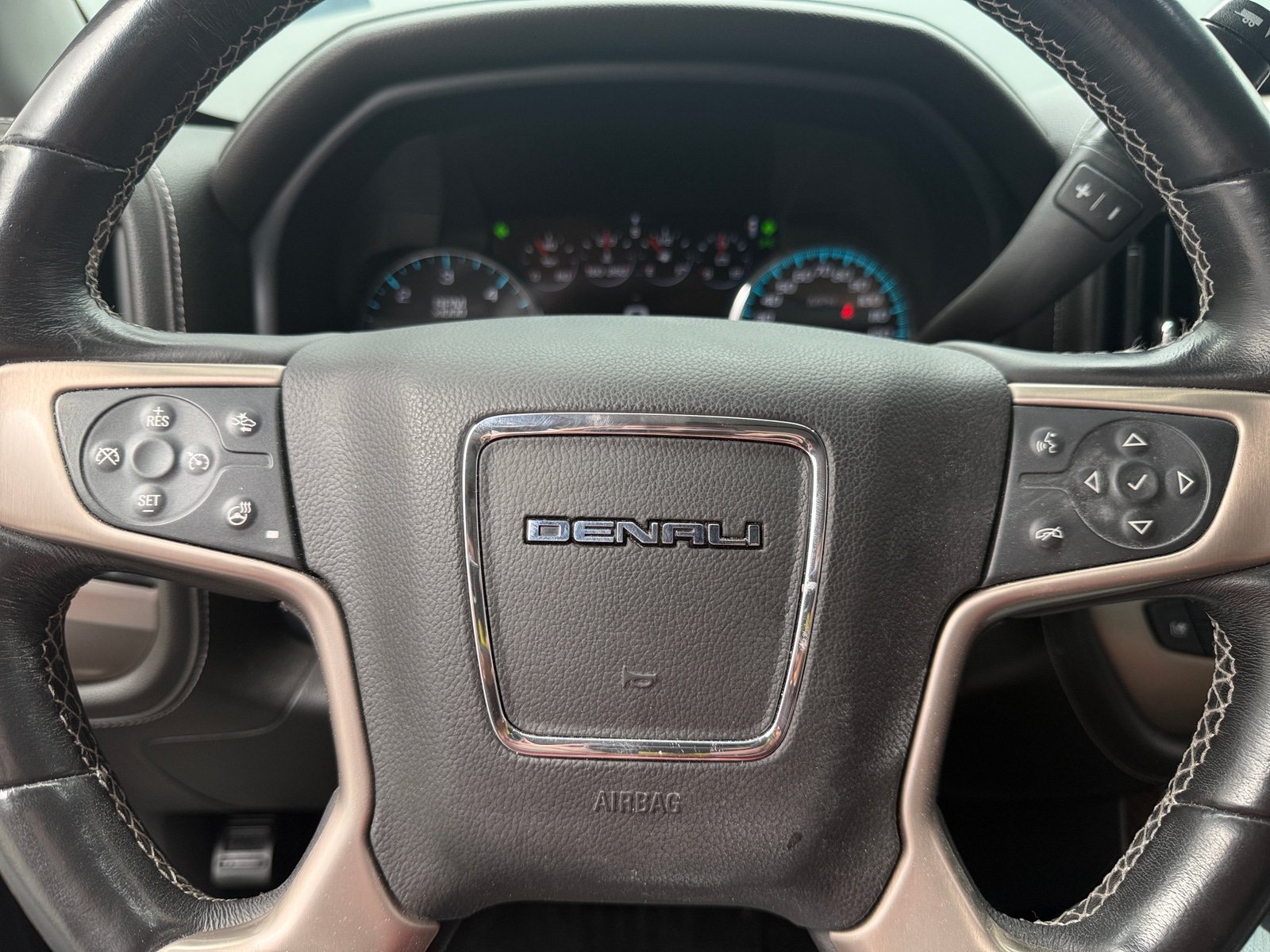 Thumbnail: 2017 GMC Sierra 1500 - 4