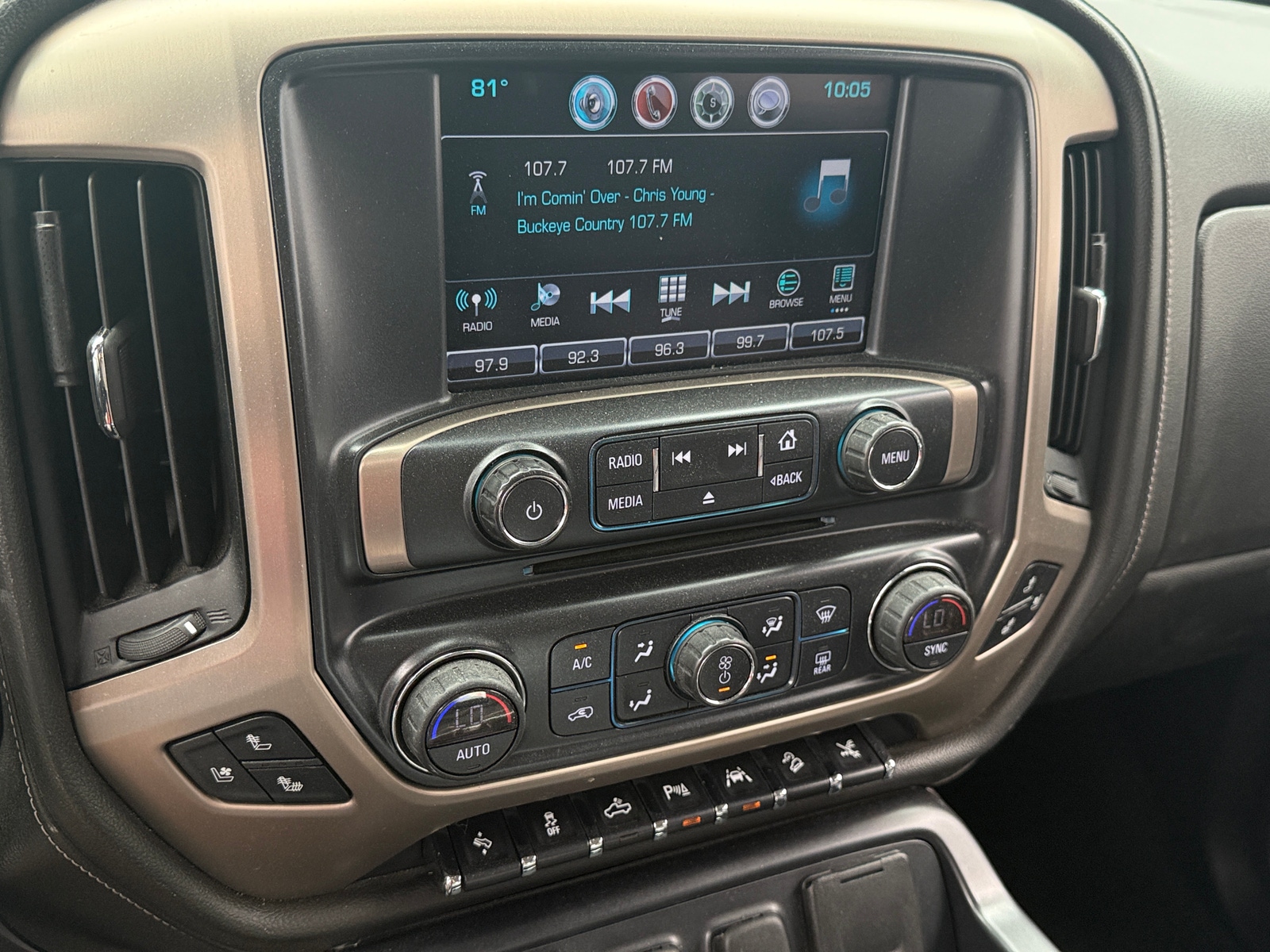 Thumbnail: 2017 GMC Sierra 1500 - 3