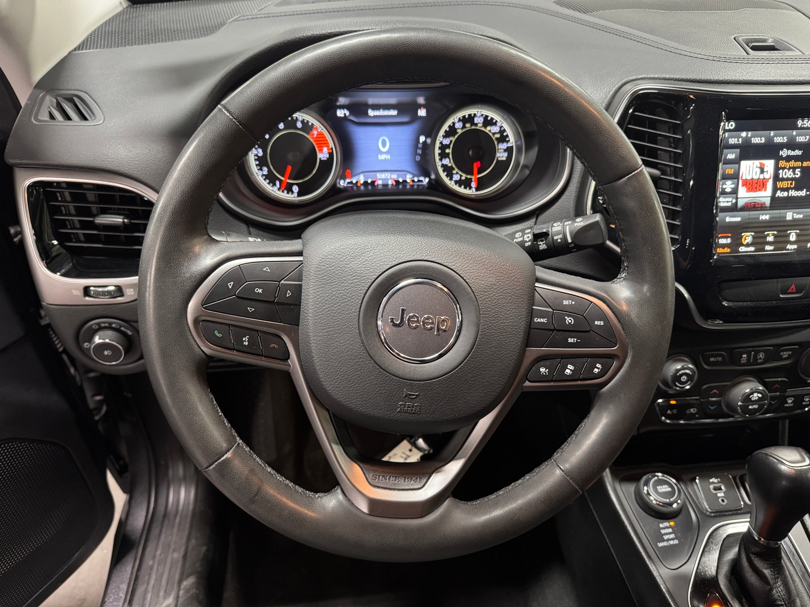 Thumbnail: 2022 Jeep Cherokee - 4