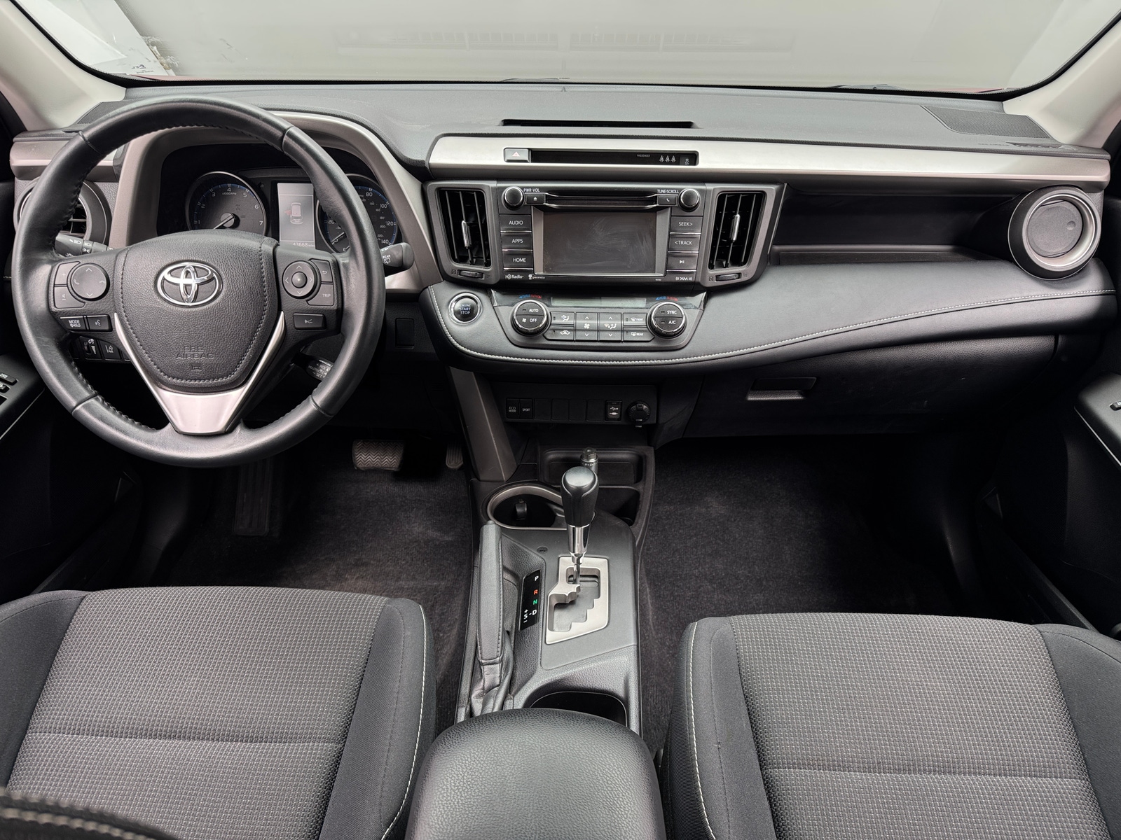 Thumbnail: 2018 Toyota RAV4 - 3