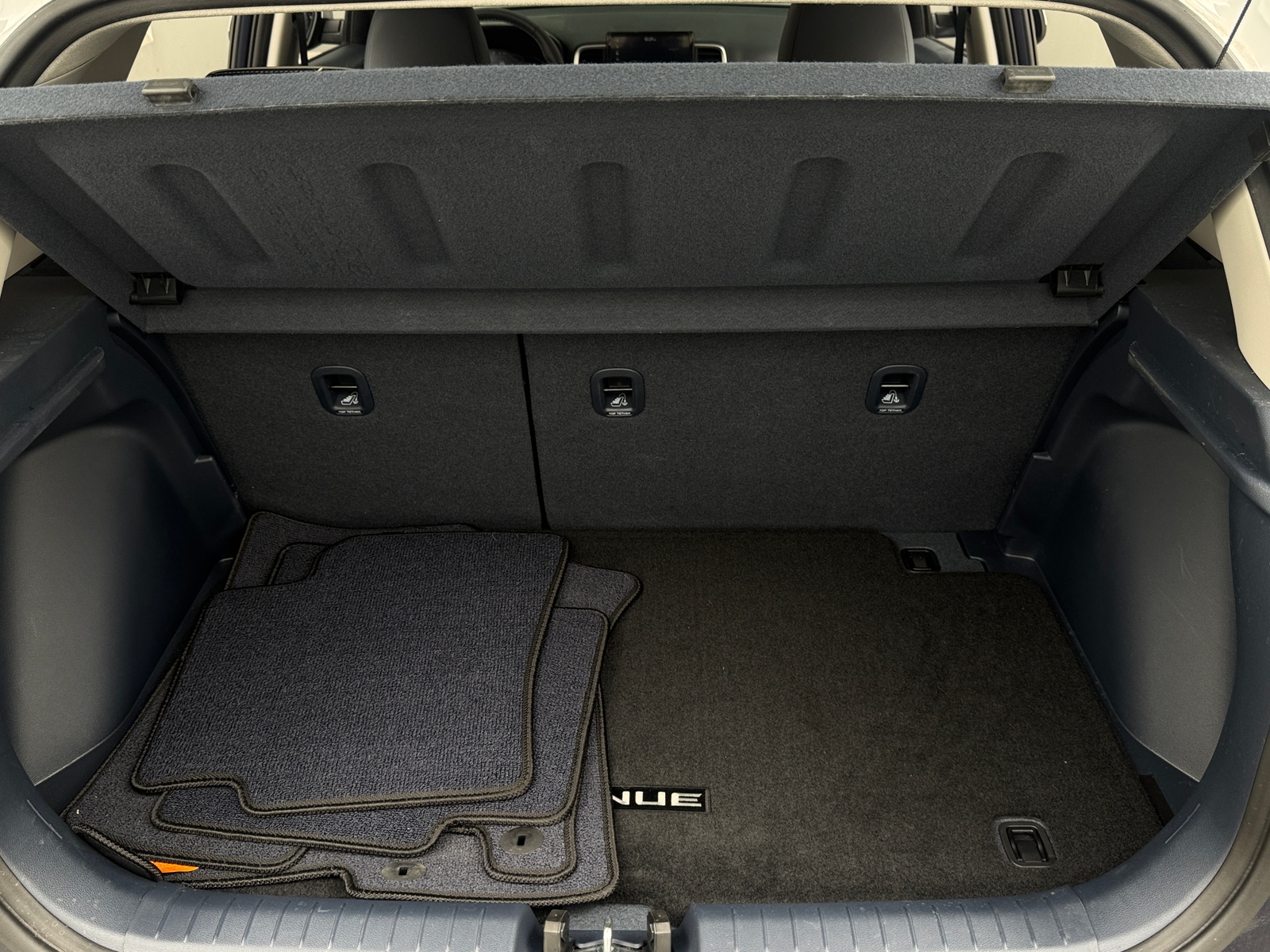 Thumbnail: 2024 Hyundai Venue - 7