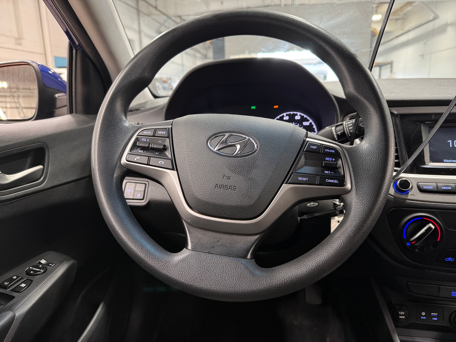 Thumbnail: 2019 Hyundai Accent - 5