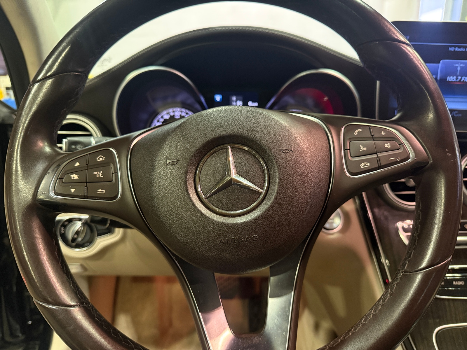 Thumbnail: 2016 Mercedes-Benz C-Class - 4