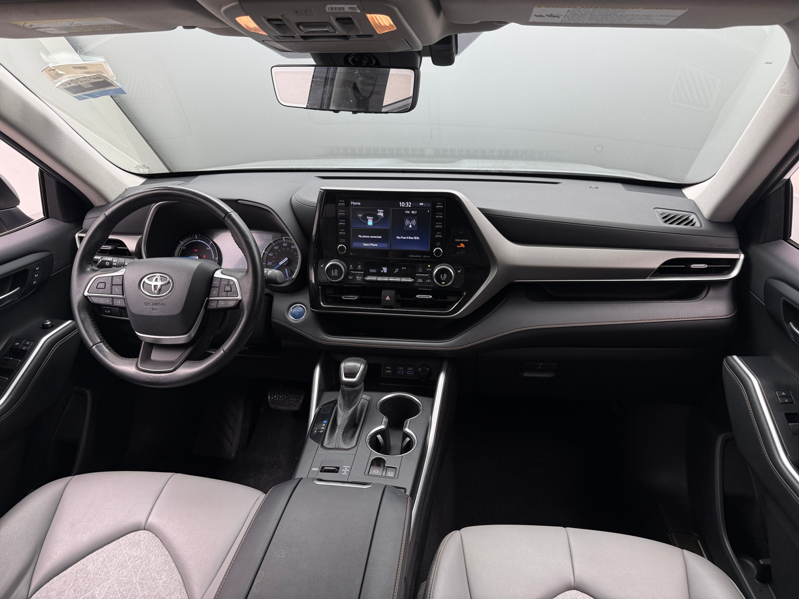 Thumbnail: 2022 Toyota Highlander - 2