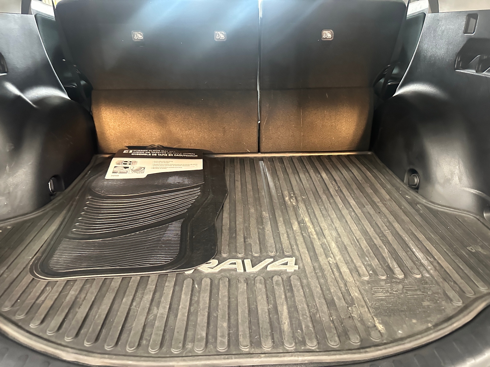 Thumbnail: 2017 Toyota RAV4 - 7