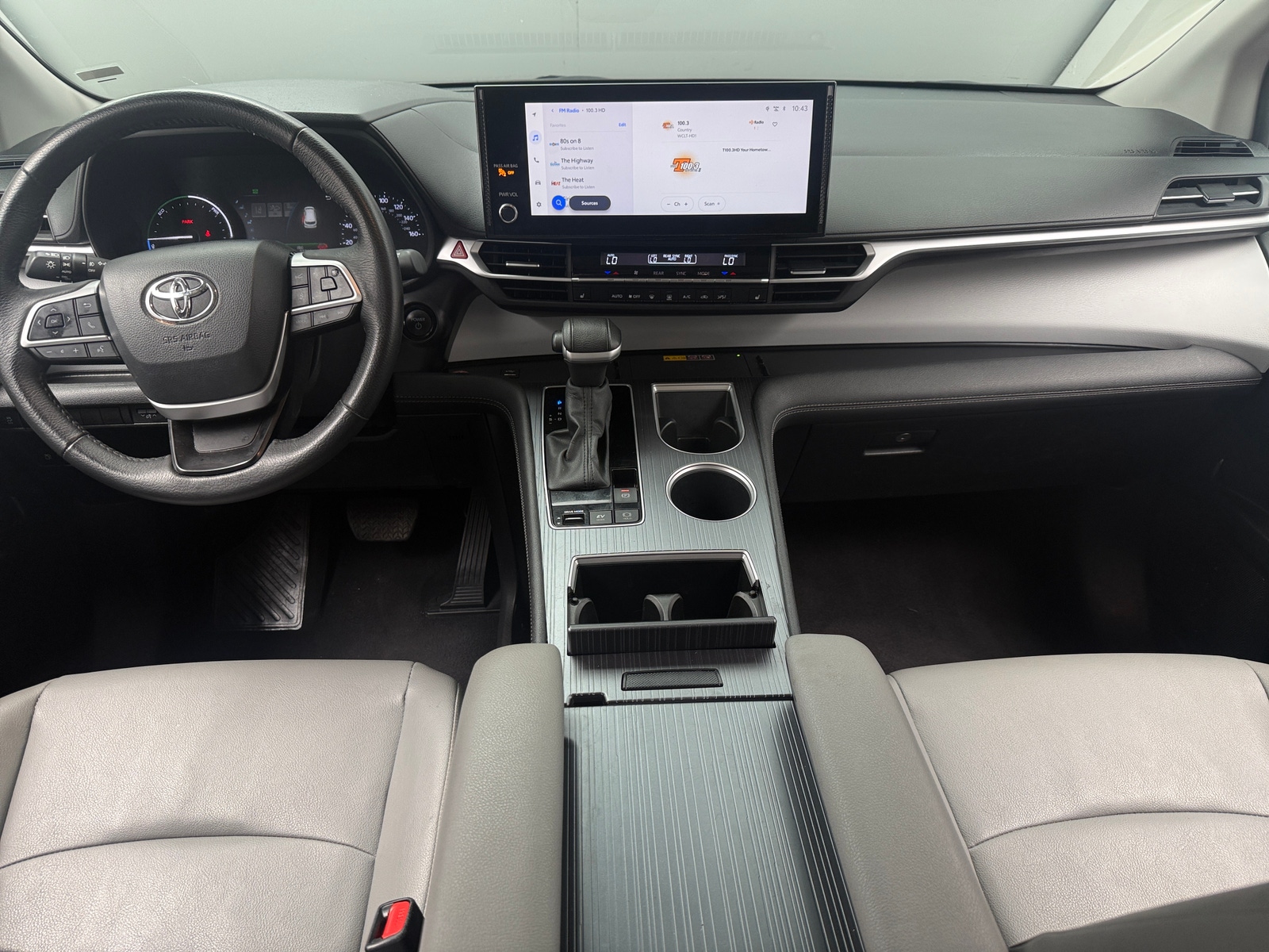 Thumbnail: 2025 Toyota Sienna - 2