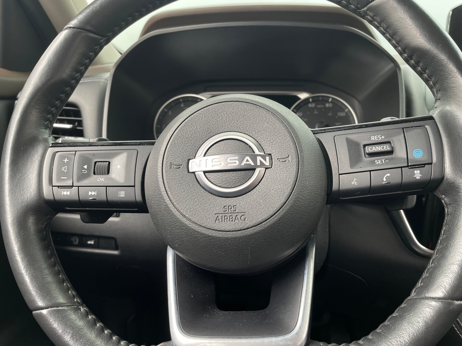 Thumbnail: 2023 Nissan Rogue - 4