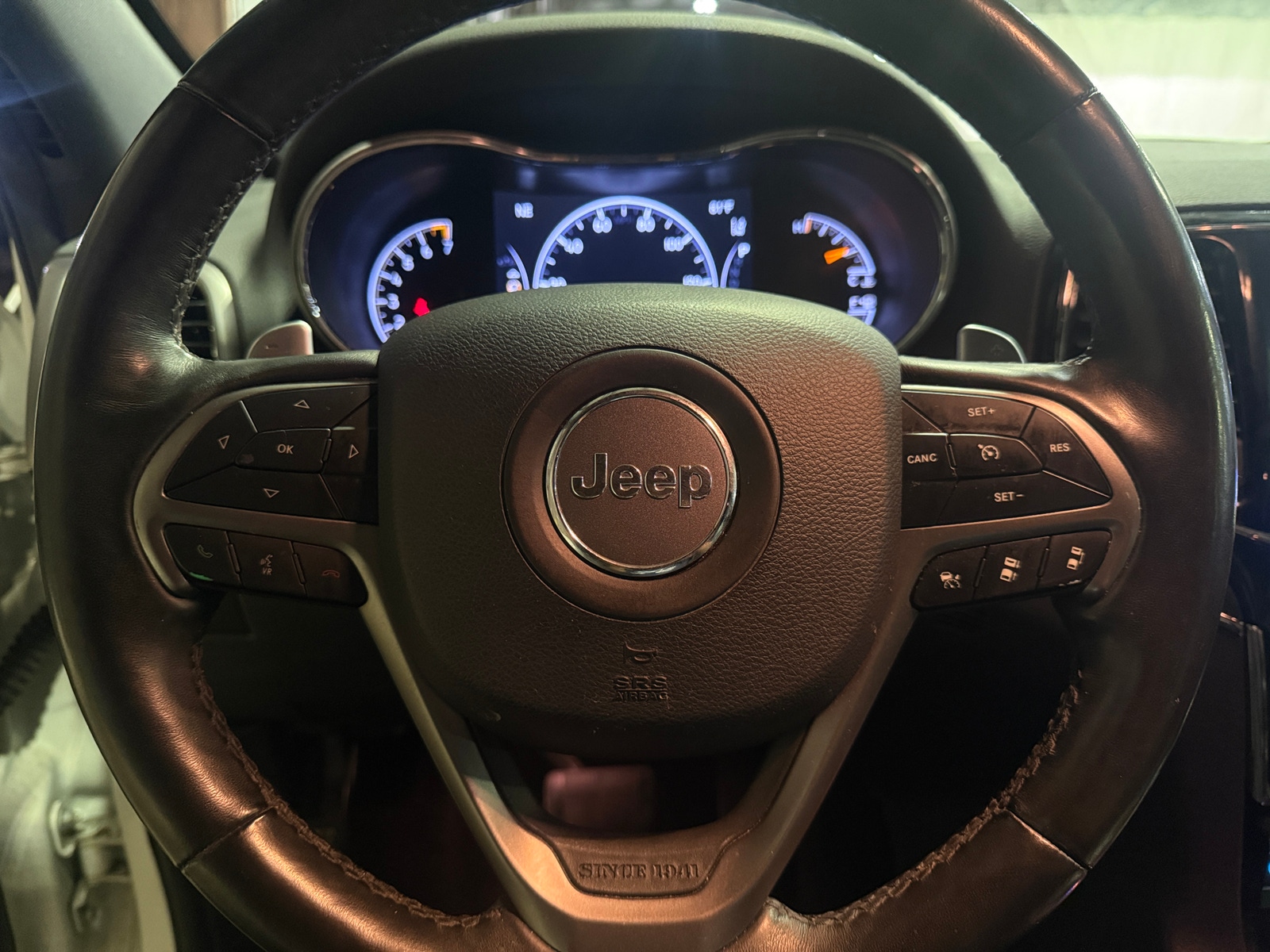 Thumbnail: 2019 Jeep Grand Cherokee - 4
