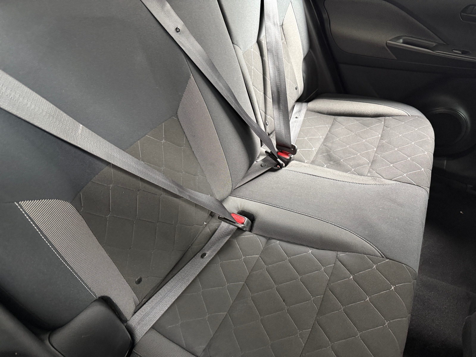 Thumbnail: 2018 Nissan Kicks - 6