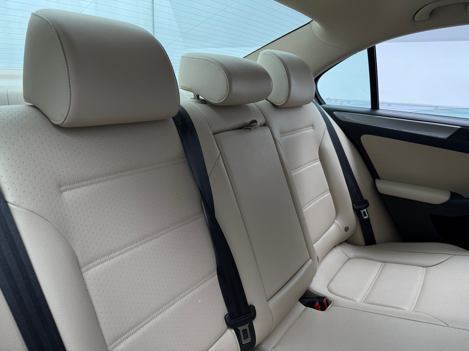 Thumbnail: 2015 Volkswagen Jetta - 6