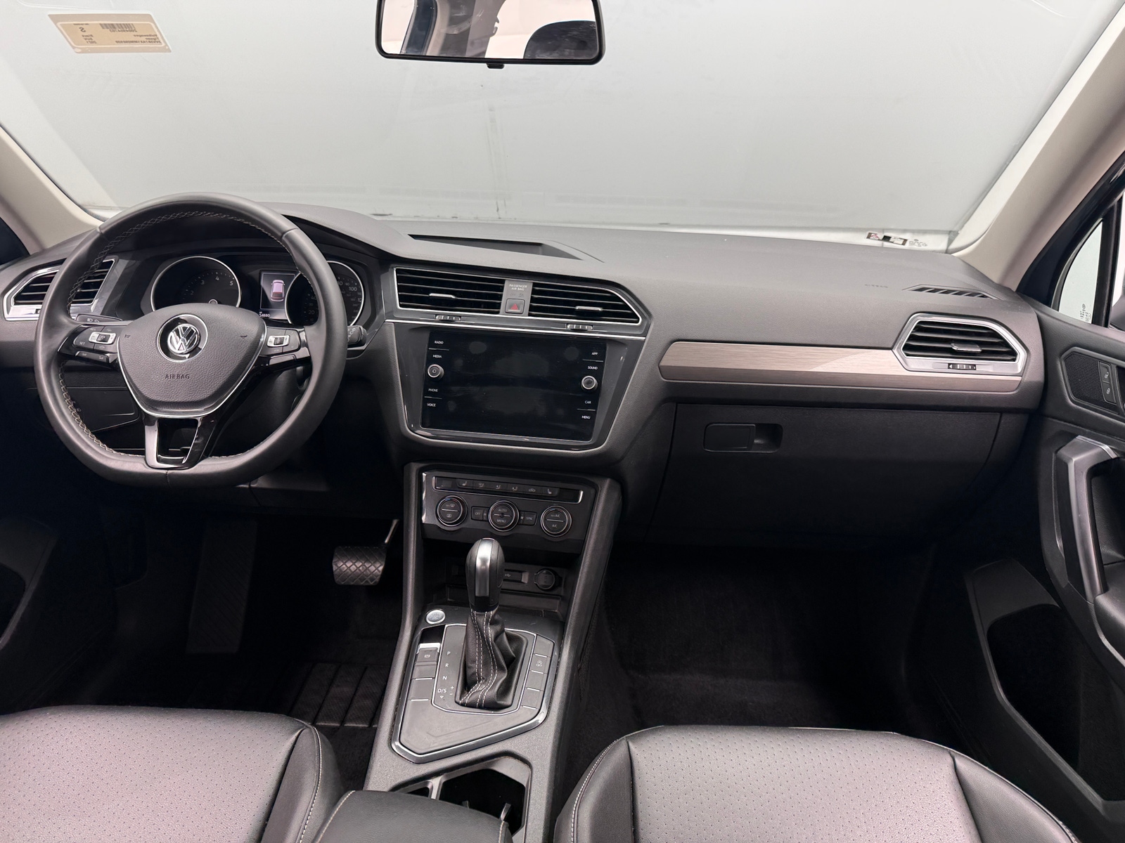 Thumbnail: 2021 Volkswagen Tiguan - 2