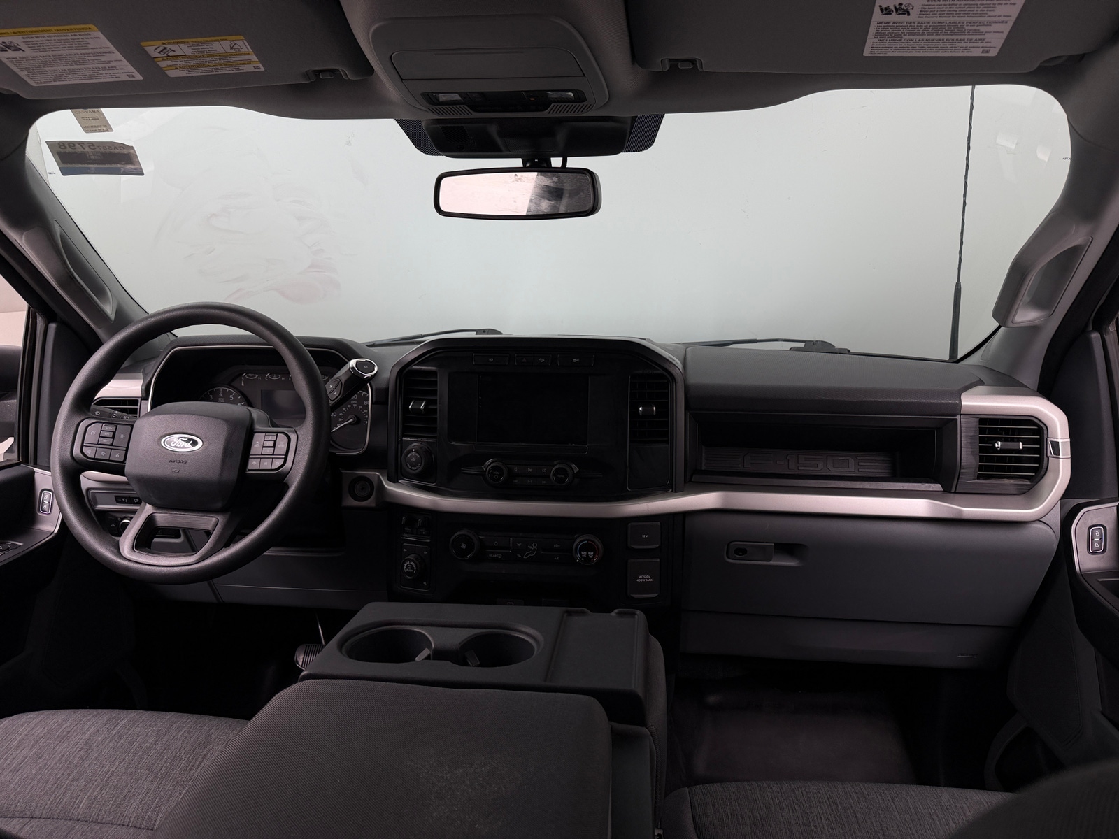Thumbnail: 2022 Ford Econoline - 3
