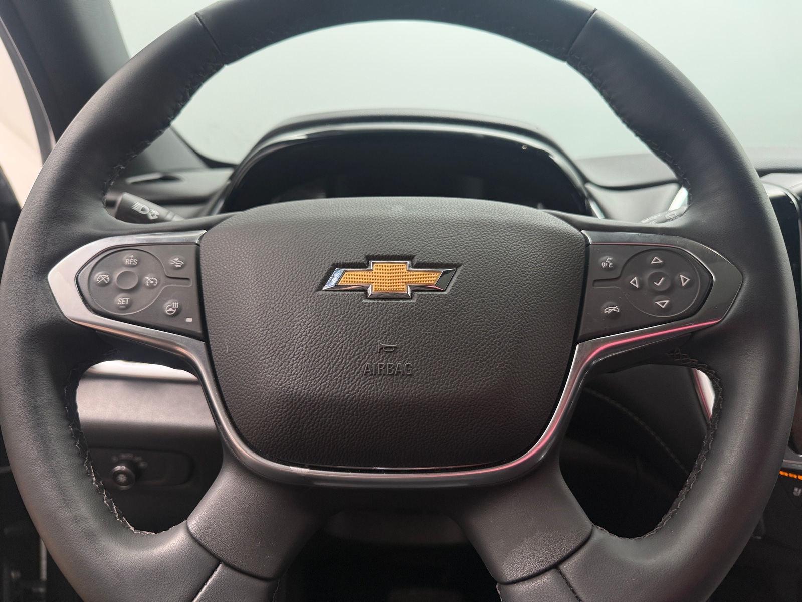 Thumbnail: 2023 Chevrolet Traverse - 4