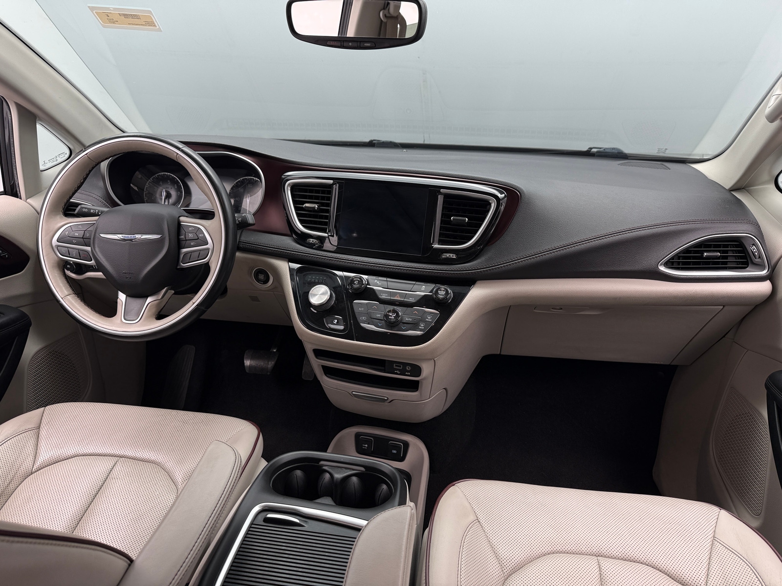 Thumbnail: 2017 Chrysler Pacifica - 2