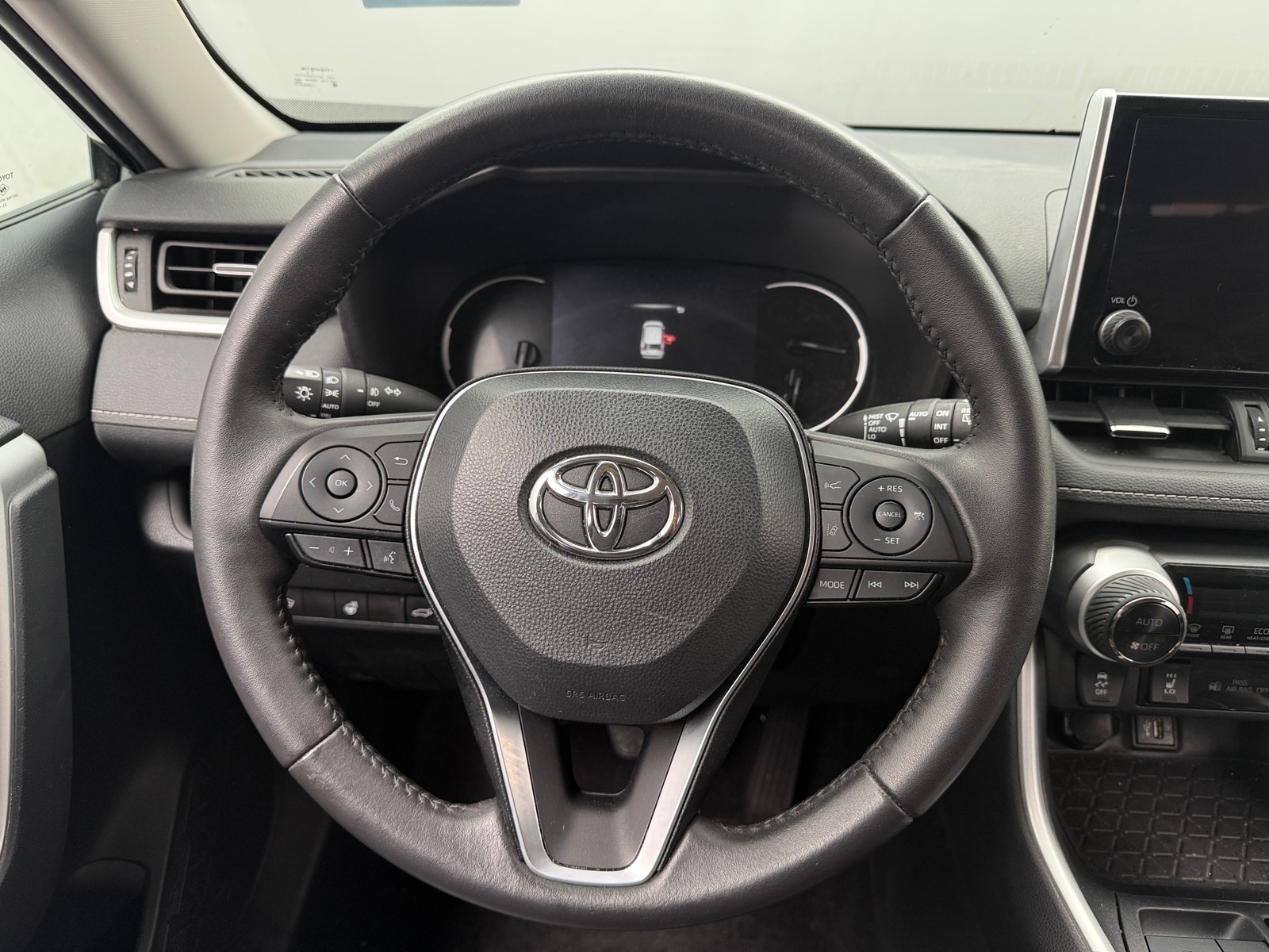 Thumbnail: 2024 Toyota RAV4 - 4